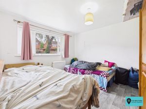 Bedroom- click for photo gallery